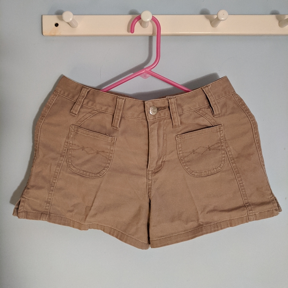 Juniors Mudd tan khaki shorts size 1